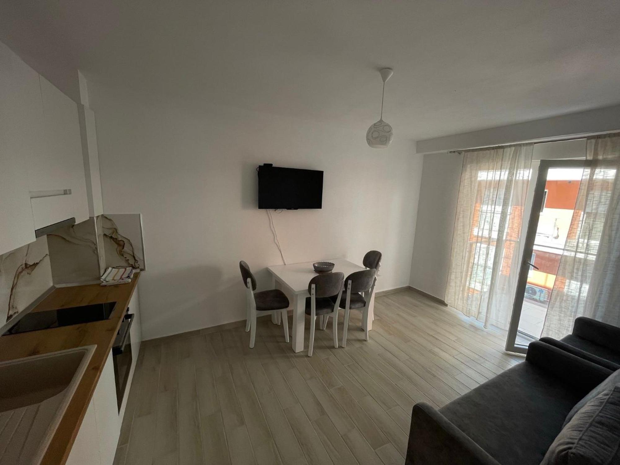 Shtepipushimi23 Rana E Hedhun Apartamento *